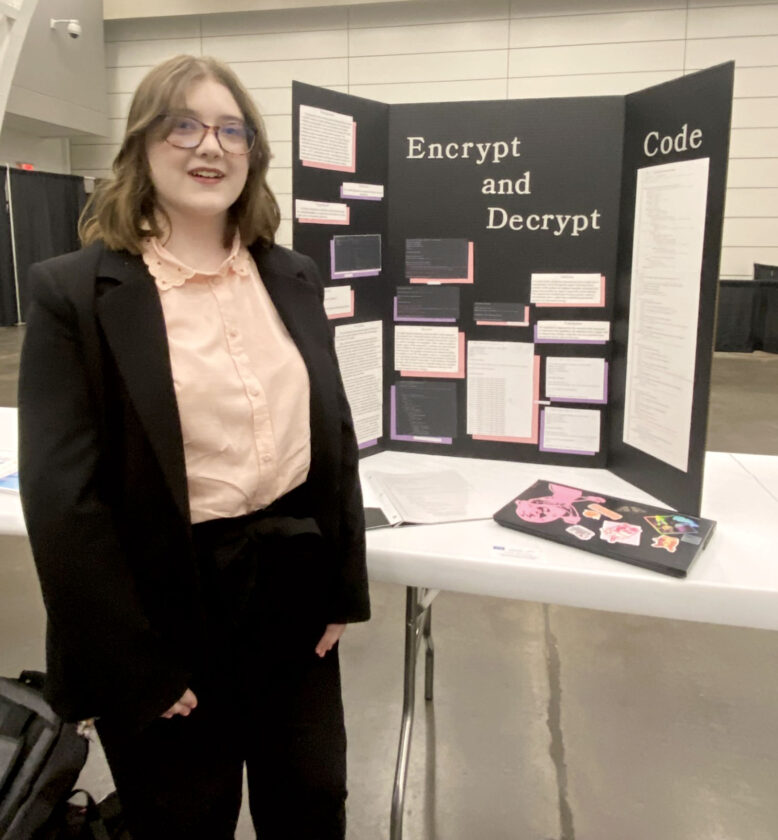 Ravenswood student wins gold at Science and Engineering Fair News